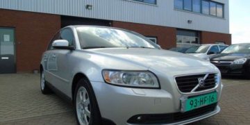 volvo-s40-2-4-edition-ii-automaat-140pk-2007-deal-ond-17964166-1